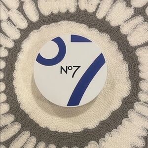 No7 Lift & Luminate Triple Action Pressed Powder